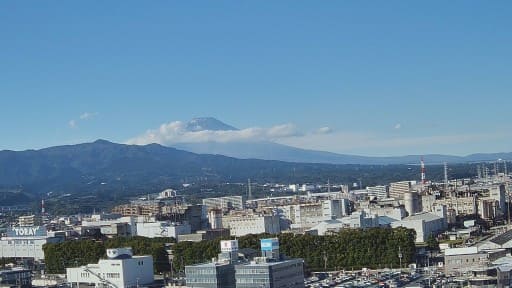 三島市一番町から見た富士山