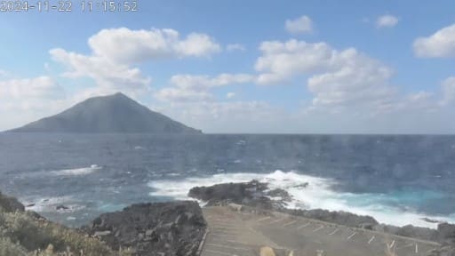 八丈島ホエールウォッチングカメラ ナズマド